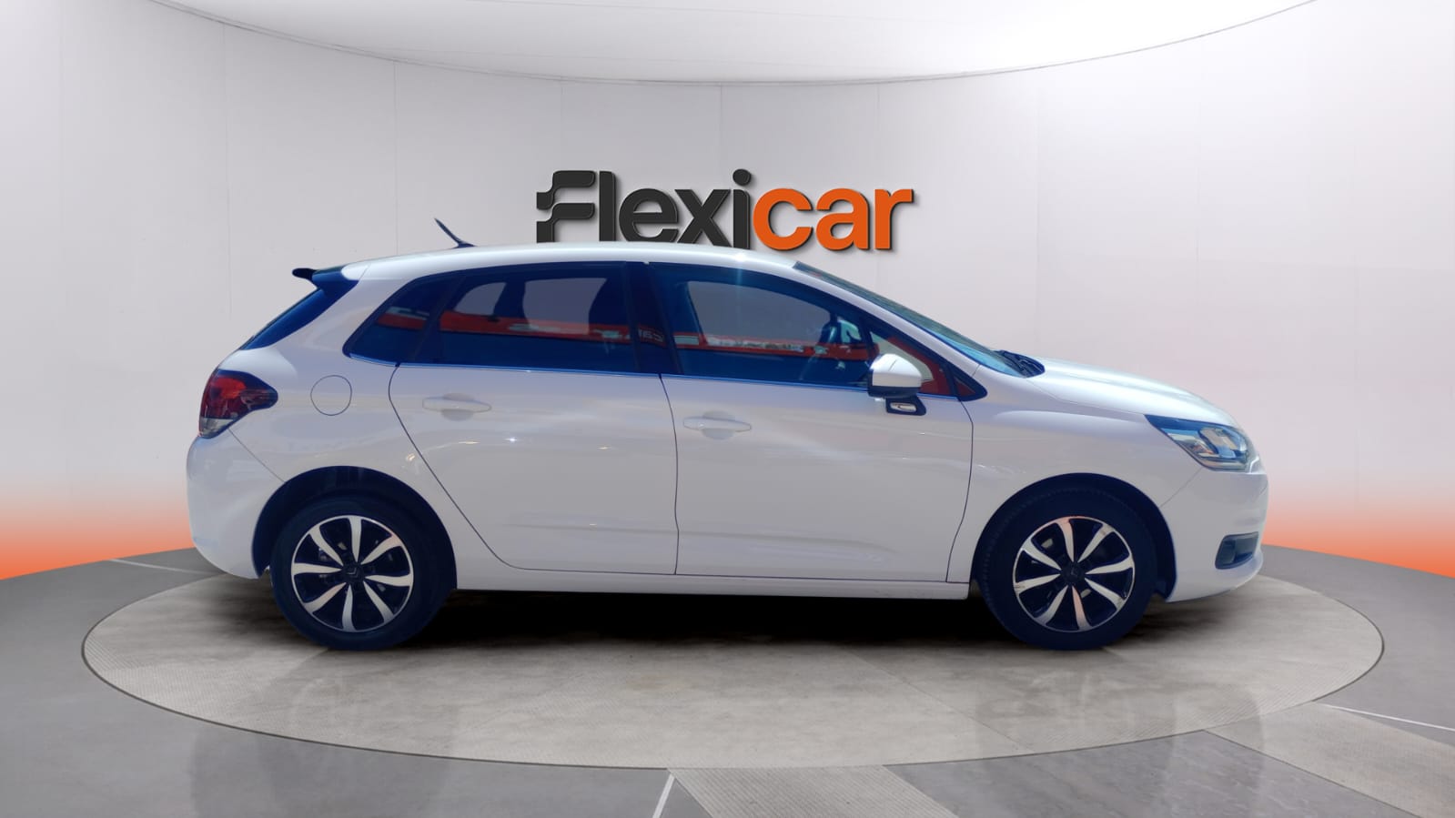 https://cdn-flexicar.caraffinity.it/public_appraisal_images_pro/images/stock/257766/eUi8VE1eyD__WhatsApp Image 2026-05-20 at 17.29.56.jpeg